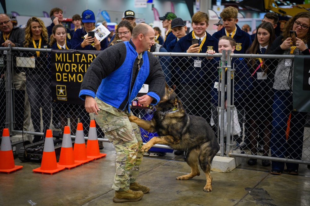 USAREC Soldier and K9 Atuk demonstration at FFA