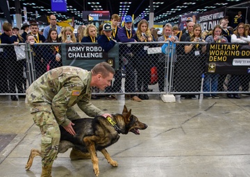 USAREC Soldier and K9 Atuk demonstration at FFA