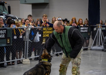 USAREC Soldier and K9 Atuk demonstration at FFA