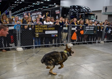 USAREC Soldier and K9 Atuk demonstration at FFA