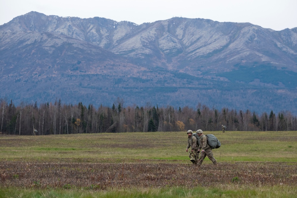 Army paratroopers and Marine Corps aviators conduct joint airborne operations at JBER