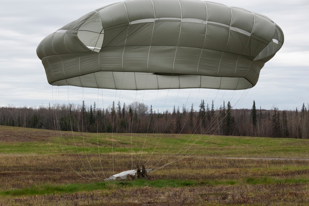 Army paratroopers and Marine Corps aviators conduct joint airborne operations at JBER