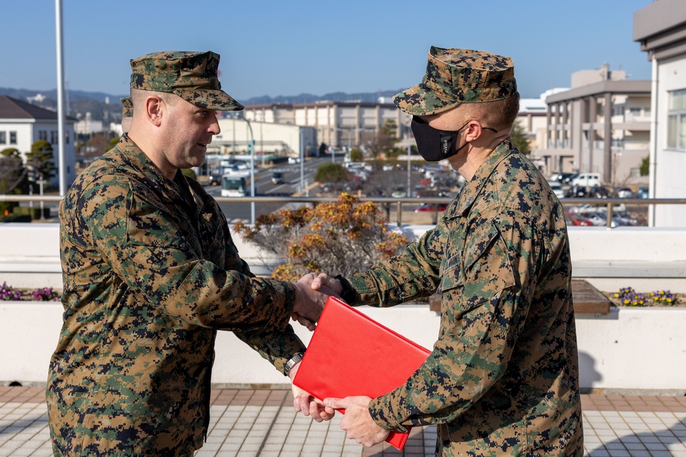 Generating connection: US Marine captain receives community award