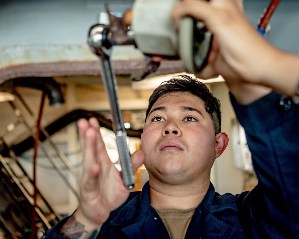 Sailors Serve Aboard USS Carl Vinson (CVN 70)