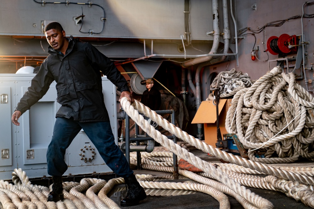 Sailors Serve Aboard USS Carl Vinson (CVN 70)