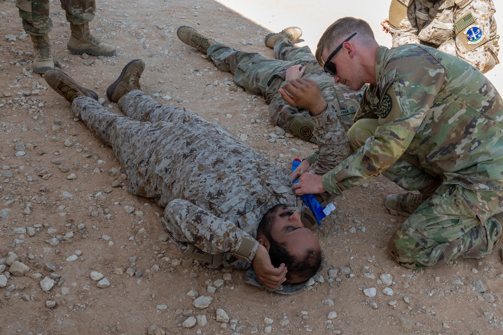PSAB Soldiers - RSLF Conduct Integrated TCCC Training