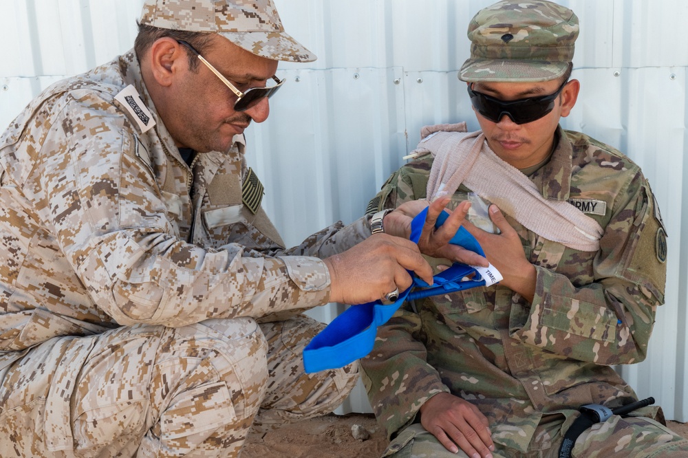 PSAB Soldiers - RSLF Conduct Integrated TCCC Training