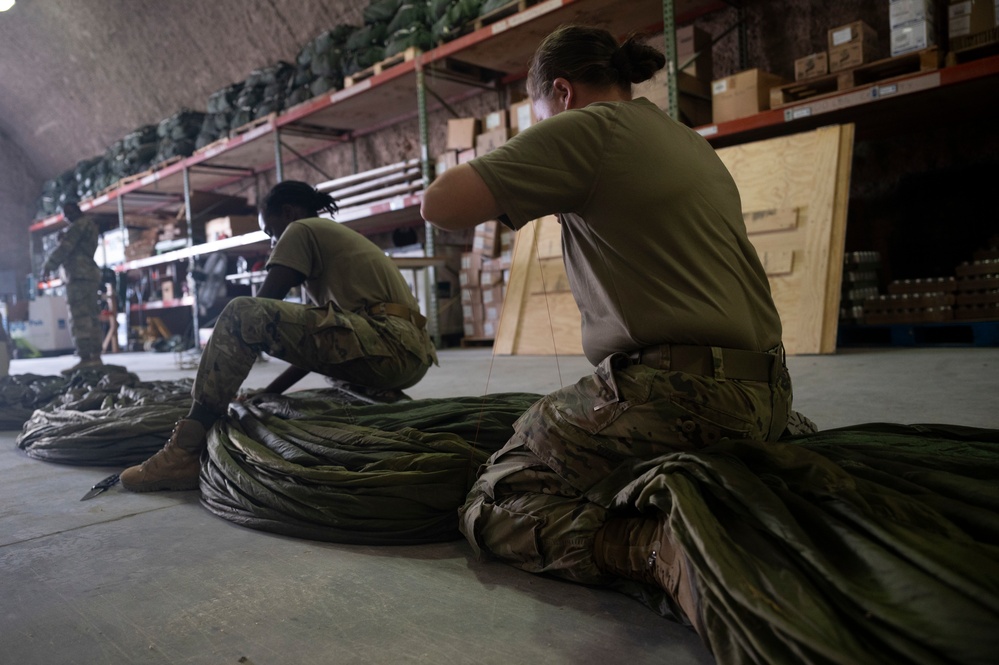 Army riggers prepare for joint capabilities exercise