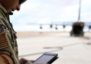 HC-130J, AC-130 perform FARP exercise in CENTCOM AOR