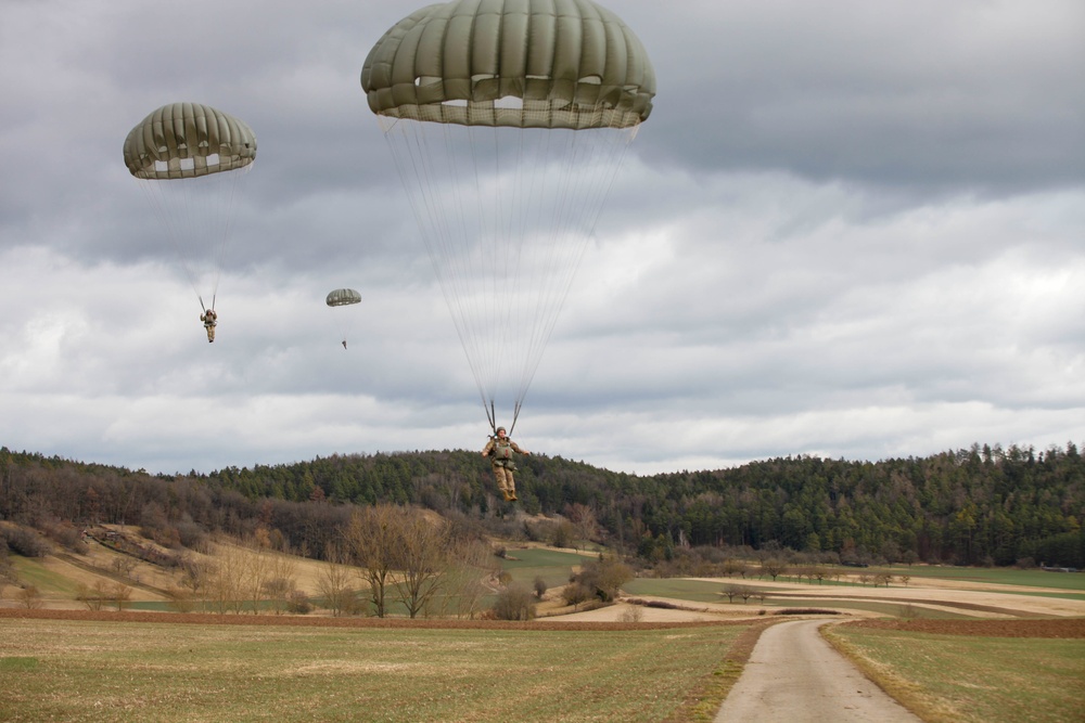 SOCEUR Airborne Operations