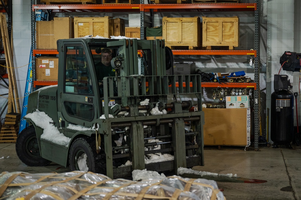 914 ARW Aerial Port Squadron Cargo Load Operations