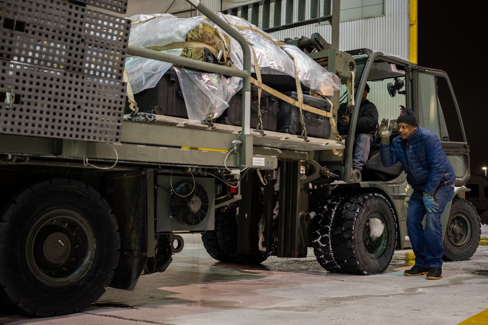 914 ARW Aerial Port Squadron Cargo Load Operations