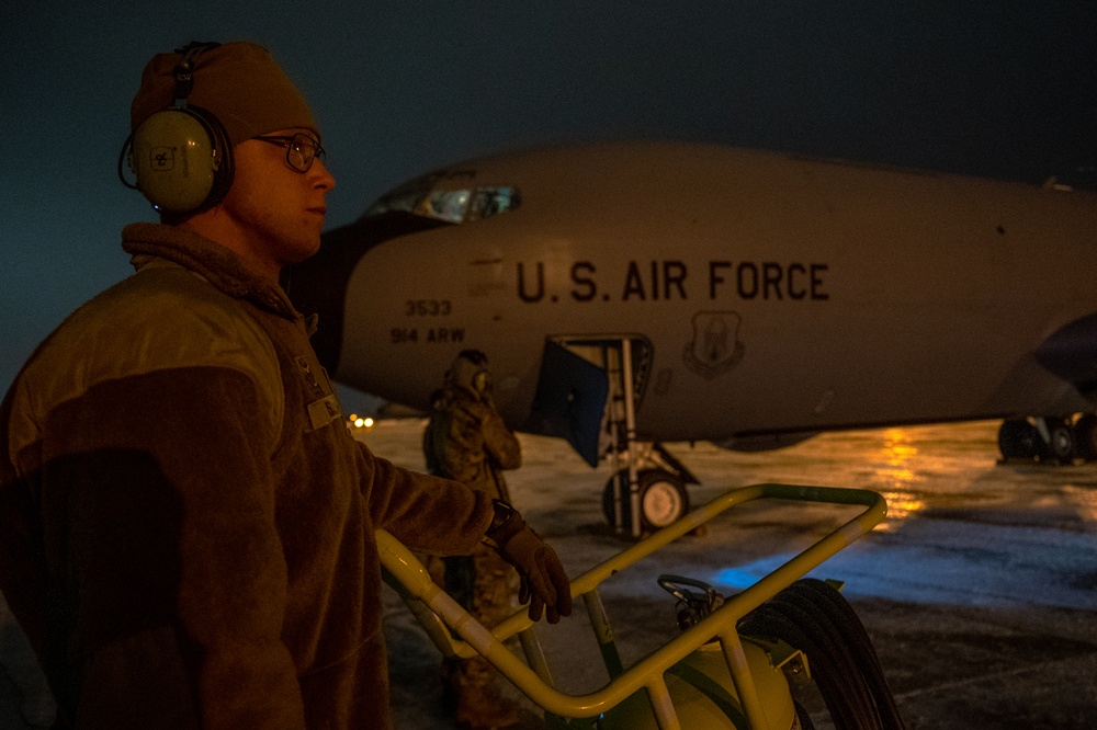 914 ARW KC-135 Stratotanker preflight inspection