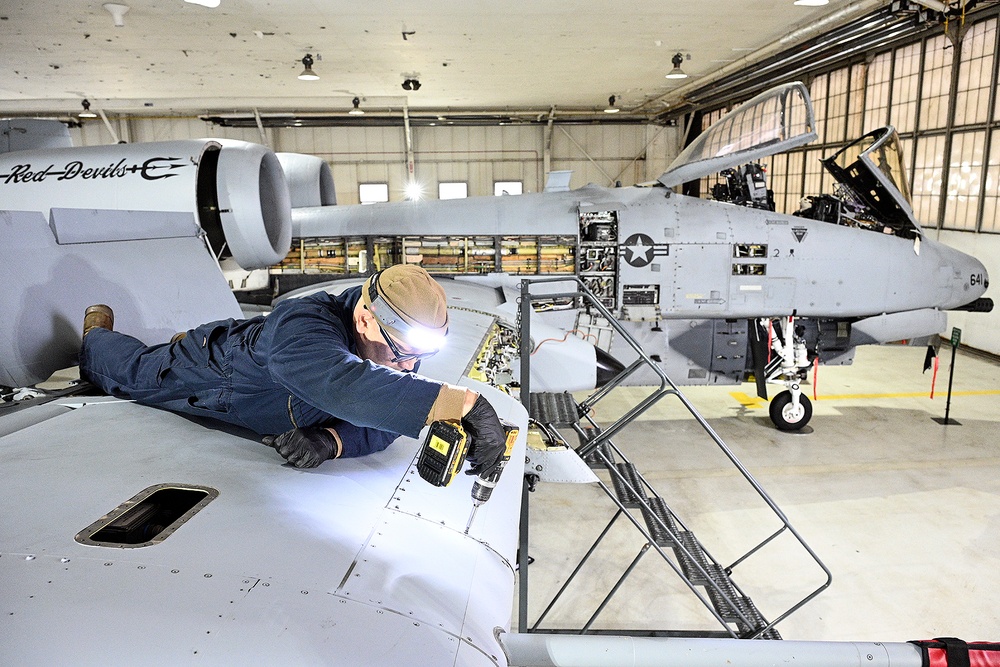 DVIDS - Images - Phase Inspection Technicians Conduct Maintenance at ...
