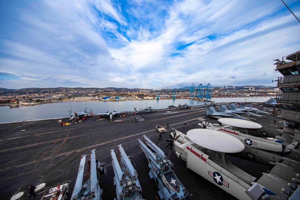 Daily Operations Aboard USS George H.W. Bush (CVN 77)