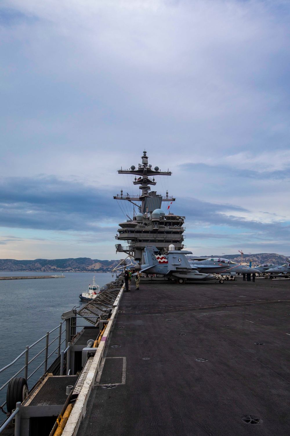 Daily Operations Aboard USS George H.W. Bush (CVN 77)