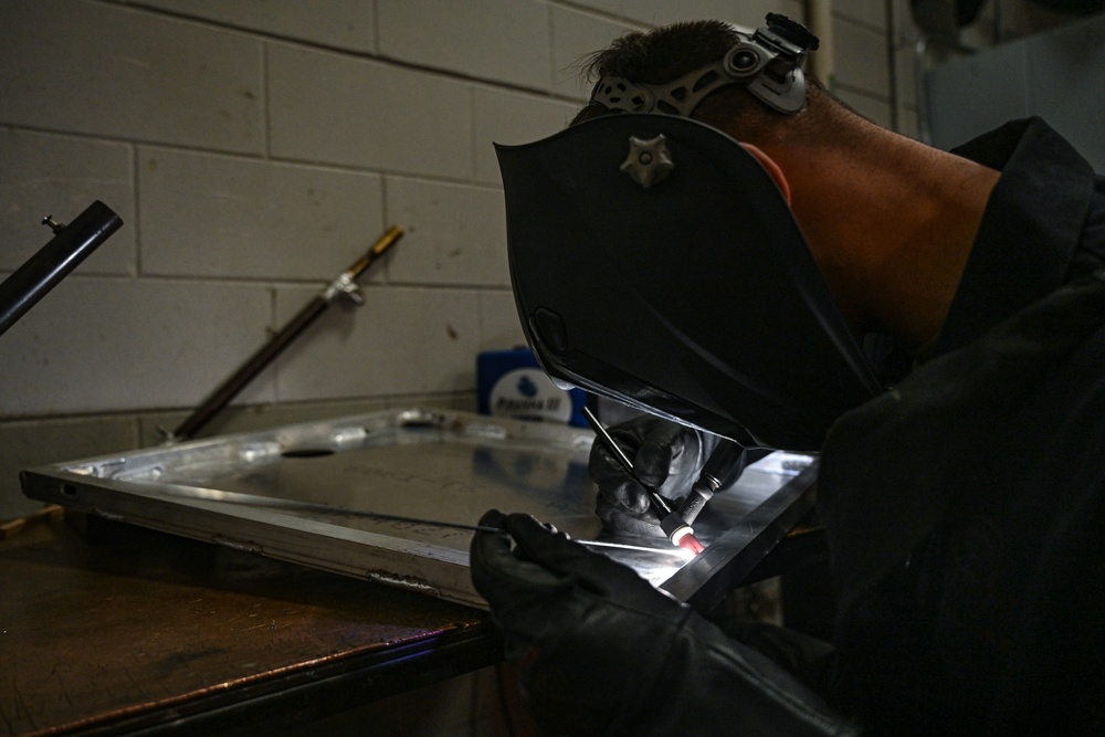 Aircraft Metals Tech Welds At Work