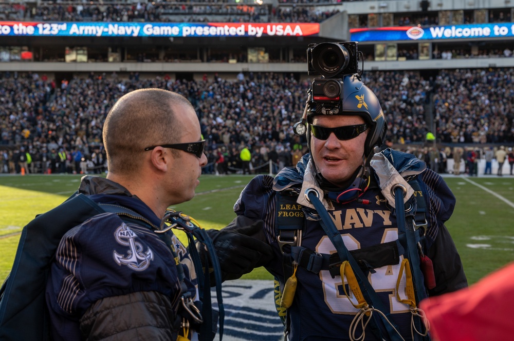 The &quot;Leap Frogs&quot; at the 123rd Army-Navy Game