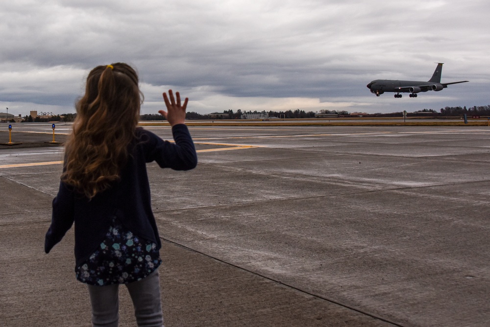 Pennsylvania Air National Guardsmen Reunite with Family After Deployment