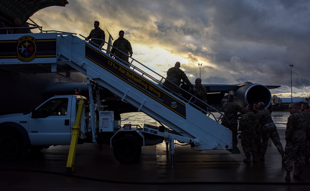 Pennsylvania Air National Guardsmen Reunite with Family After Deployment