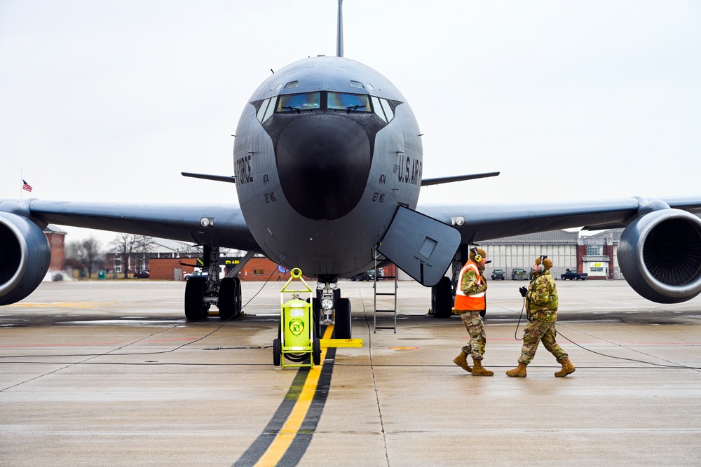 191st AMXS Launches a KC-135 at Selfridge