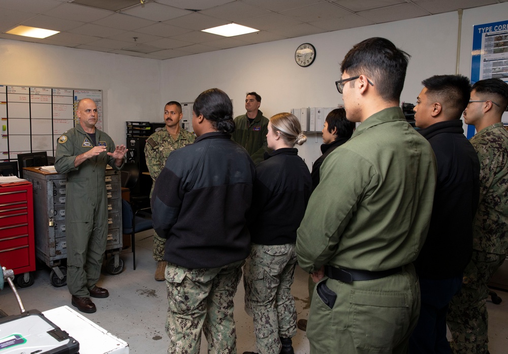 CNAFR Visits Helicopter Sea Combat Squadron 3 Fleet Support Detachment