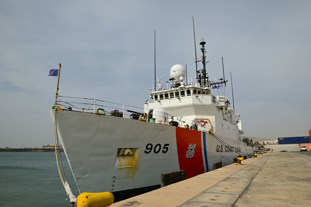 USCGC Spencer (WMEC 905) arrives in Praia, Cabo Verde