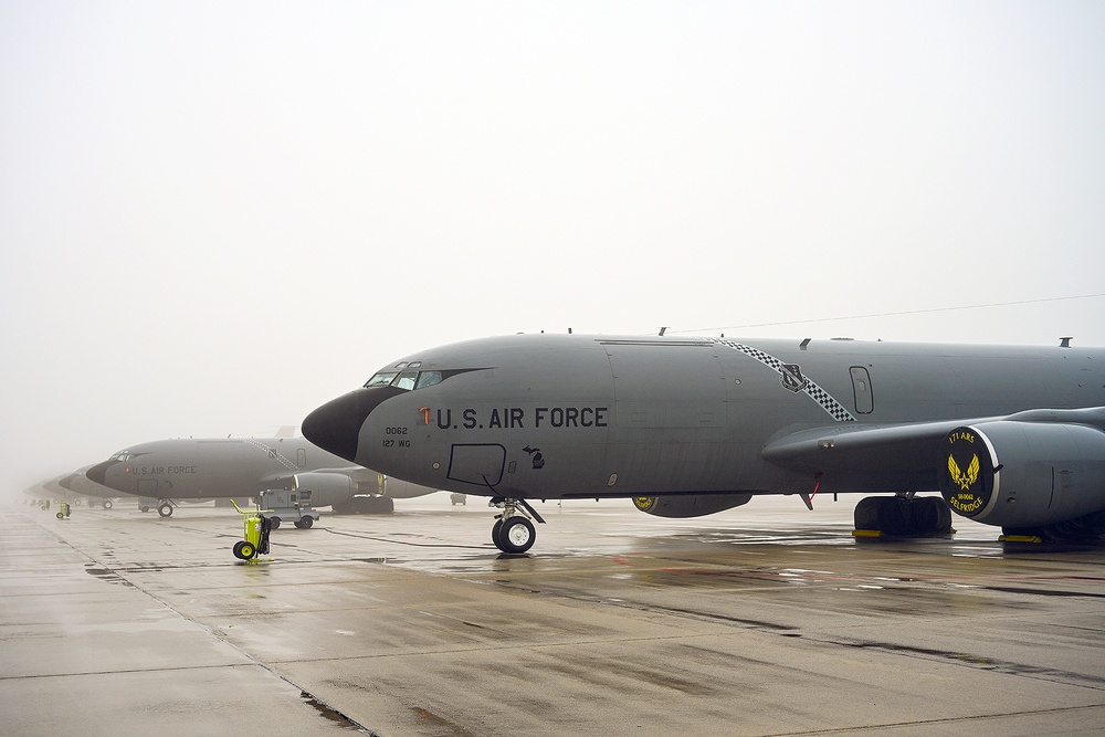Heavy Fog Fills the Skies of Selfridge