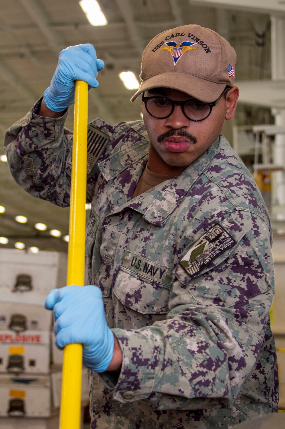 USS Carl Vinson (CVN 70) Deck Work