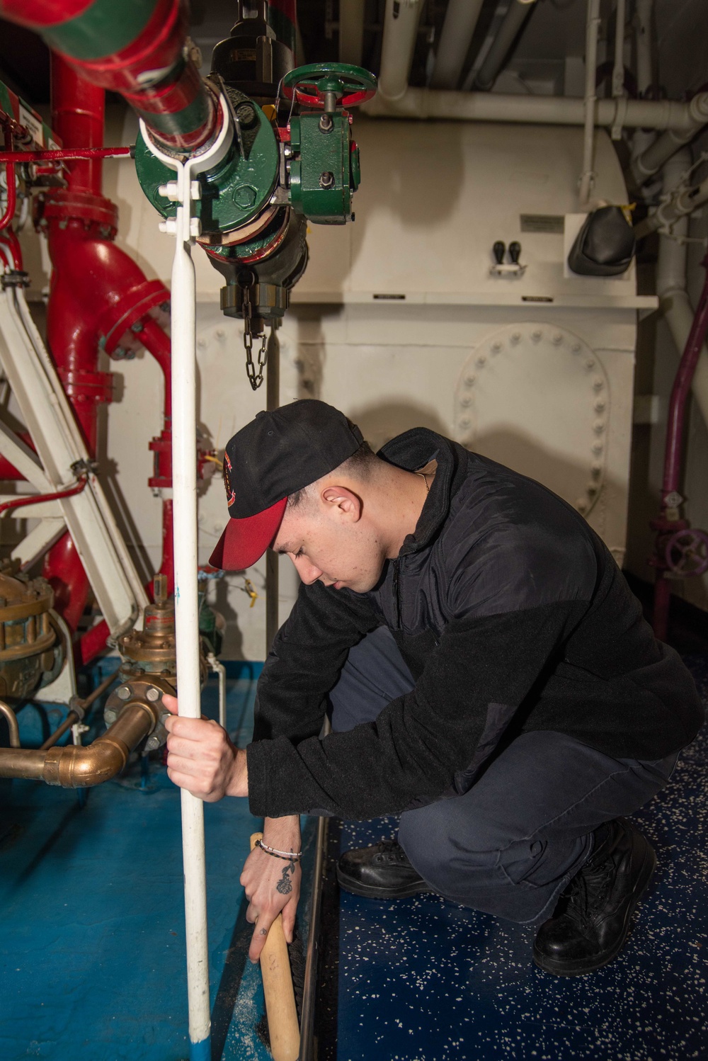 USS Ronald Reagan (CVN 76) DC Sailors conduct maintenance