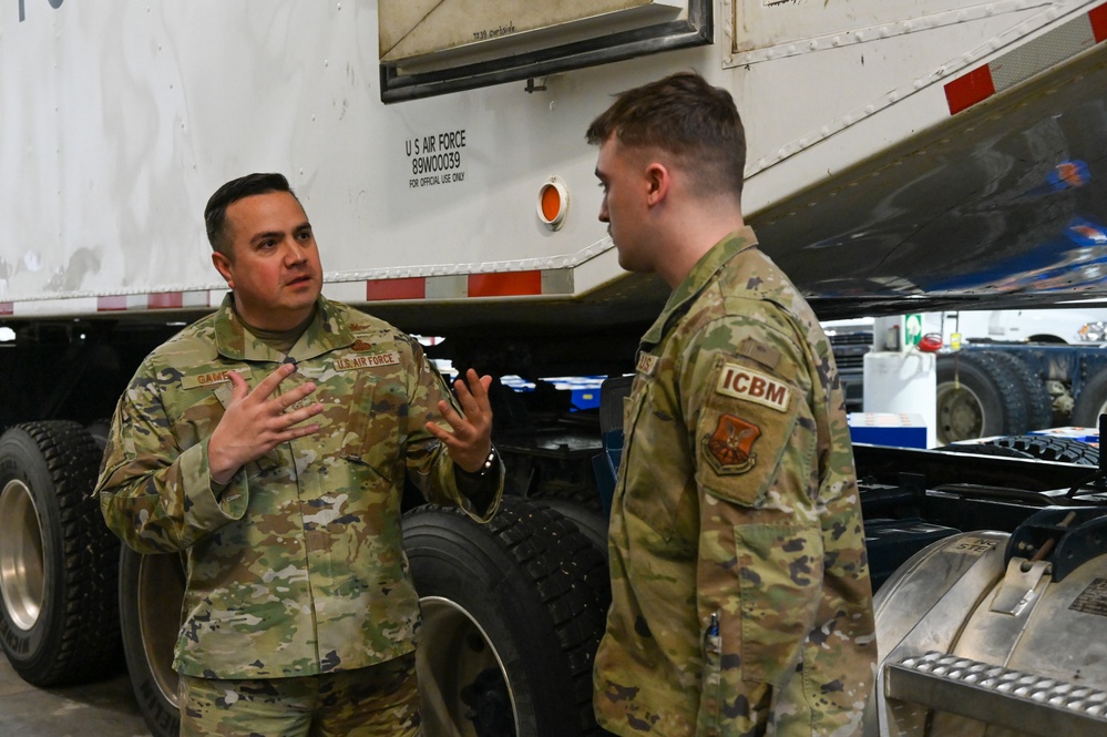 Maj. Gen Lutton and Chief Master Sgt. Gamez visit Minot Air Force Base