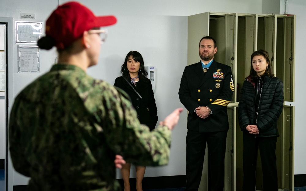 Deputy Chief of Naval Operations and Medal of Honor Recipient tour Recruit Training Command