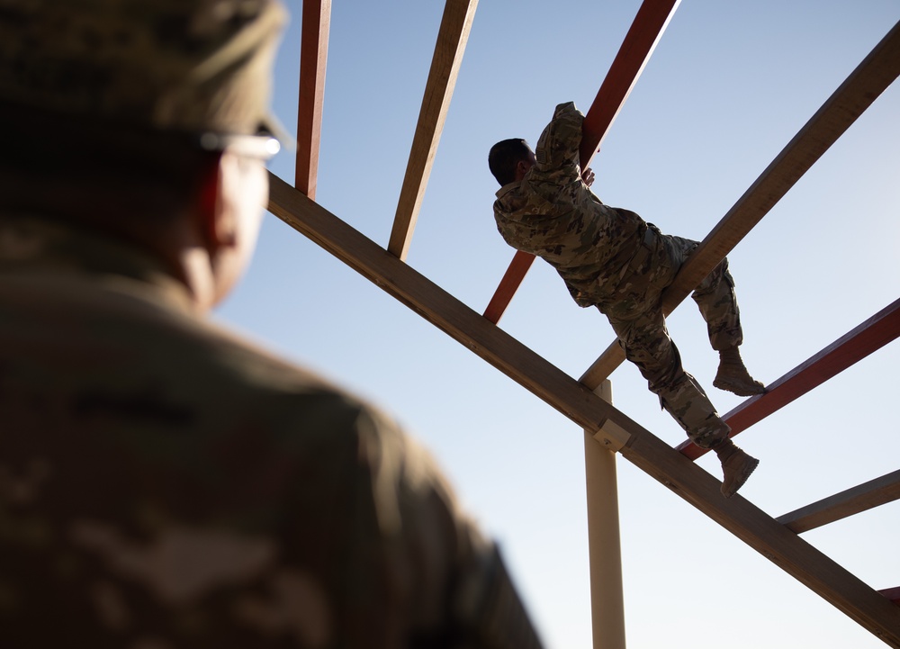 Soldiers complete air assault obstacle course