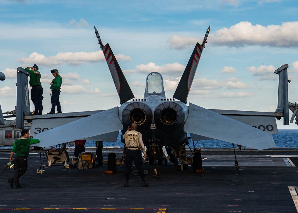 Sailors Perform Maintenance