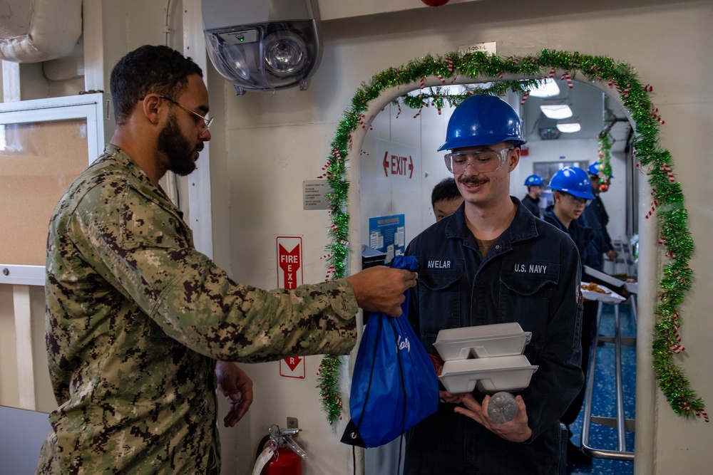 USS Essex In-Port Operations