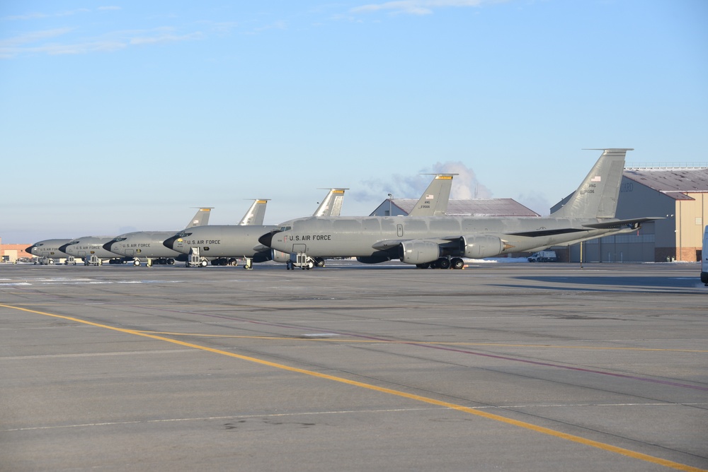 Frosty KC-135 row