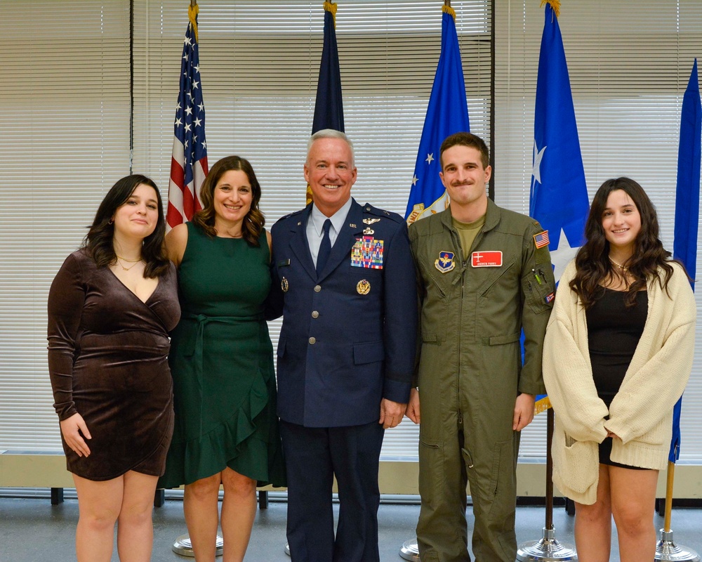 Col. James Parry promotes to brigadier general