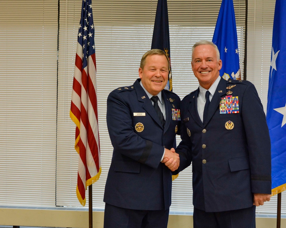 Col. James Parry promotes to brigadier general