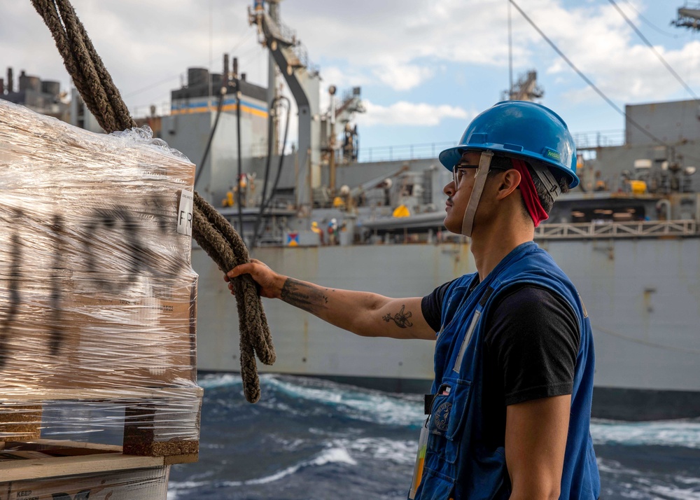 USS Leyte Gulf (CG 55) Completes Replenishment-at-Sea