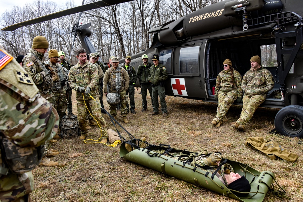 Tennessee National Guardsmen train on medevac in joint search and rescue exercise