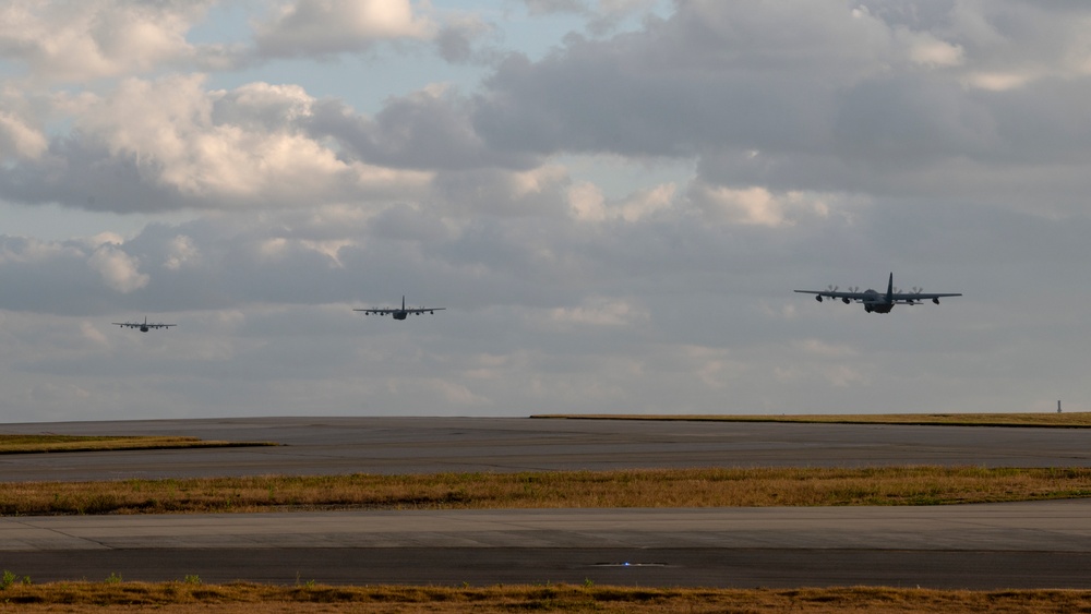 1st SOS conducts the Flight of the Flock