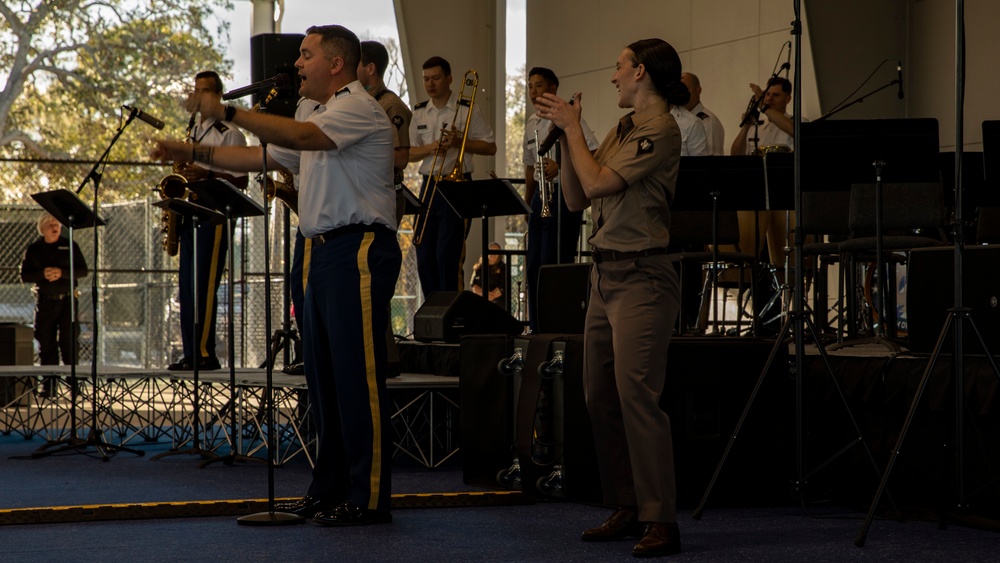 3rd Infantry Division Band performs for Pictona at Holly Hill