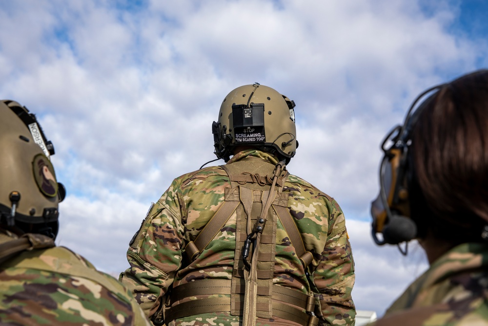 KFOR MEDEVAC team conducts hoist training