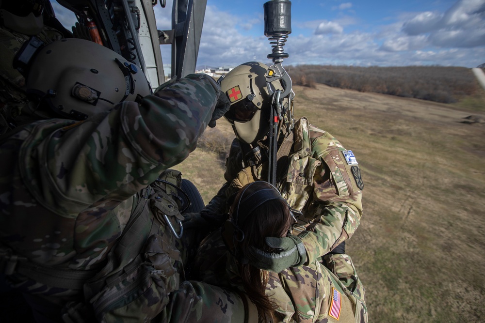 KFOR MEDEVAC team conducts hoist training