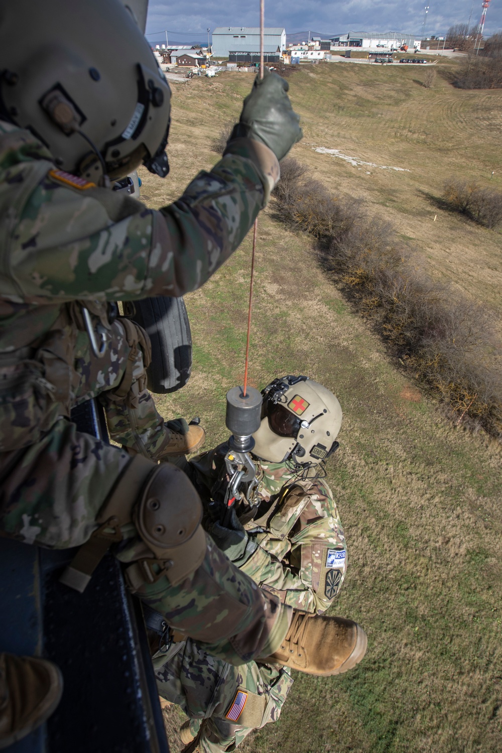 KFOR MEDEVAC team conducts hoist training