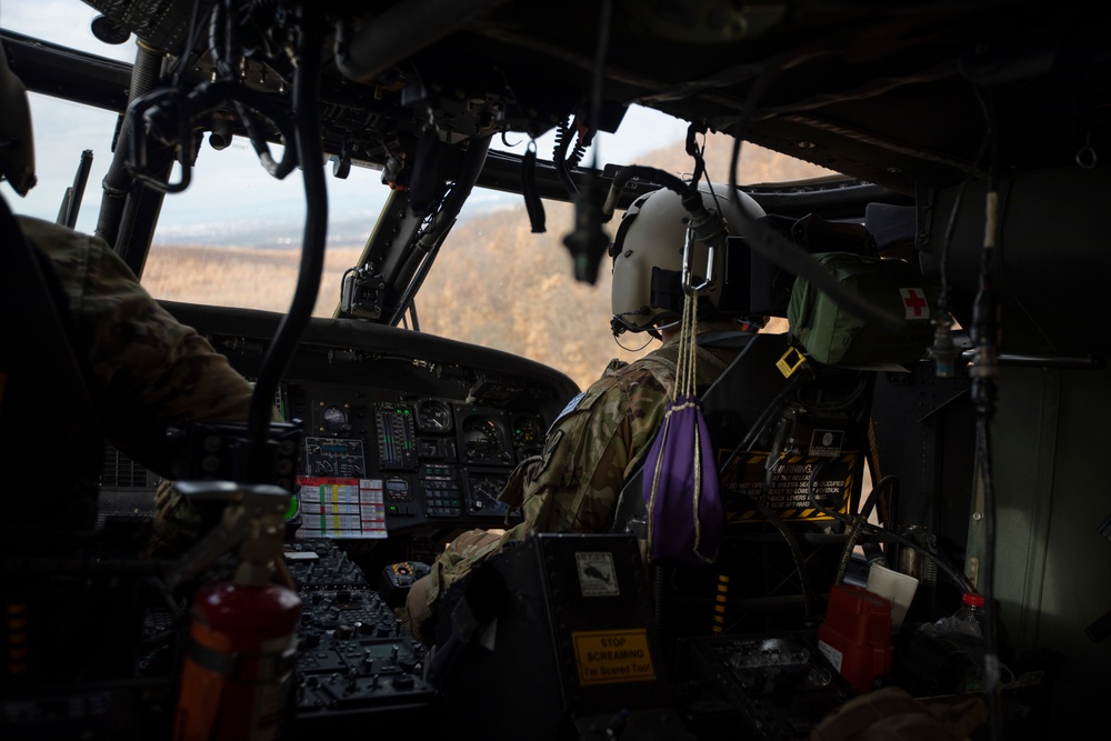 KFOR MEDEVAC team conducts hoist training