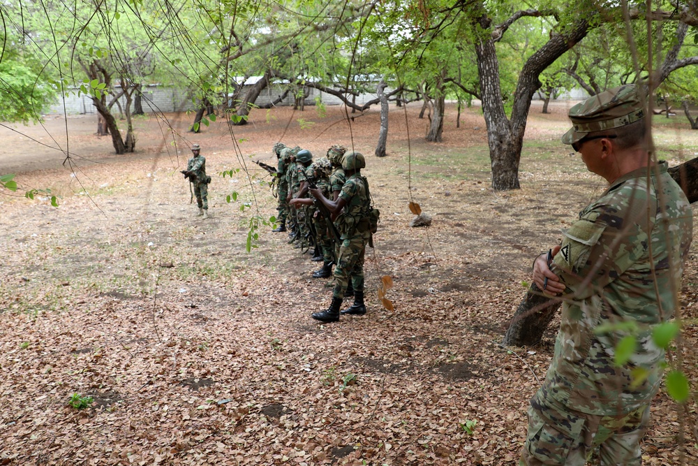 U.S. &amp; Malawi Army Instructors Discuss NCO Development