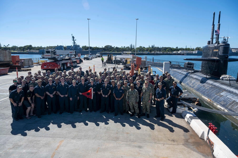 USS Chicago (SSN 721)