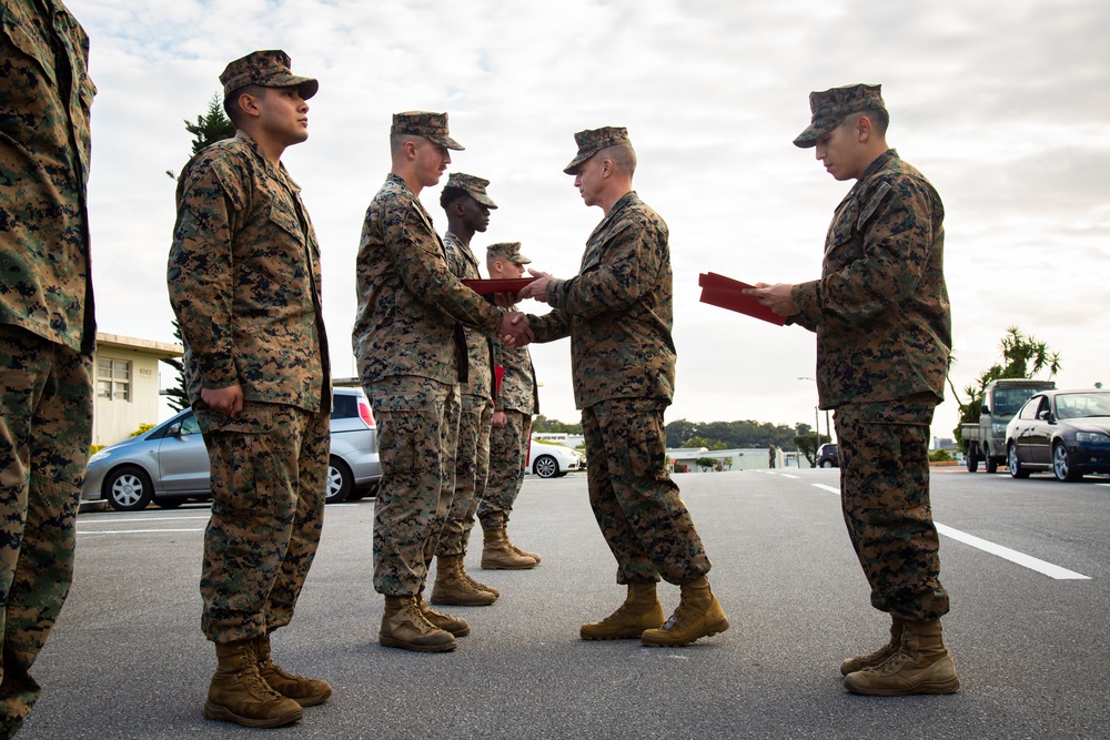 Col. Banning Presents Certificates of Commendation to Marines with MCBB Headquarters and Support Battalion Camp Services on Camp Lester