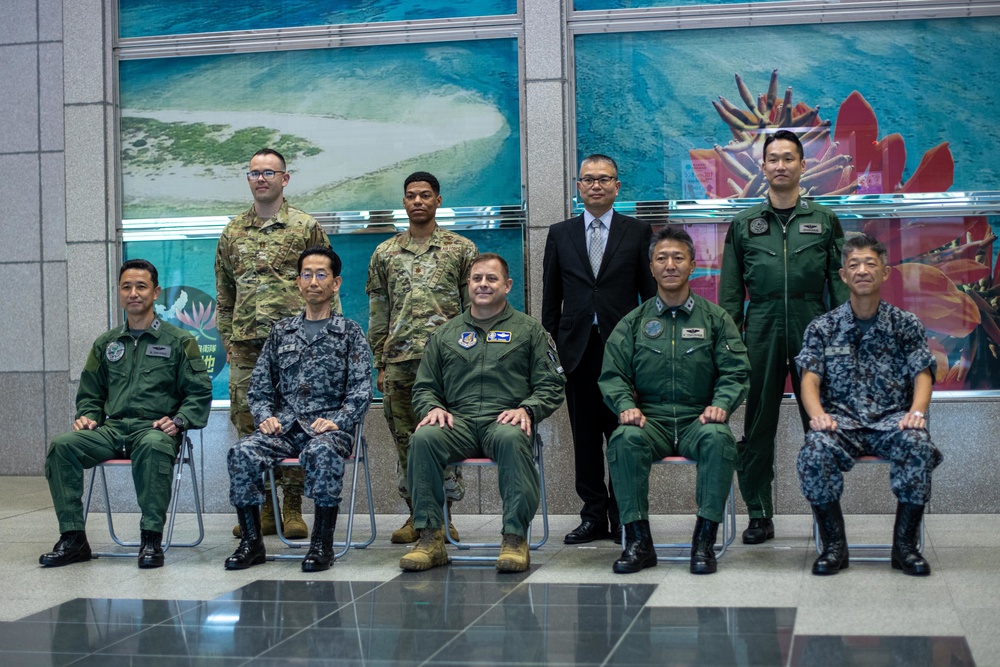 5th AF DCOM visits Okinawa